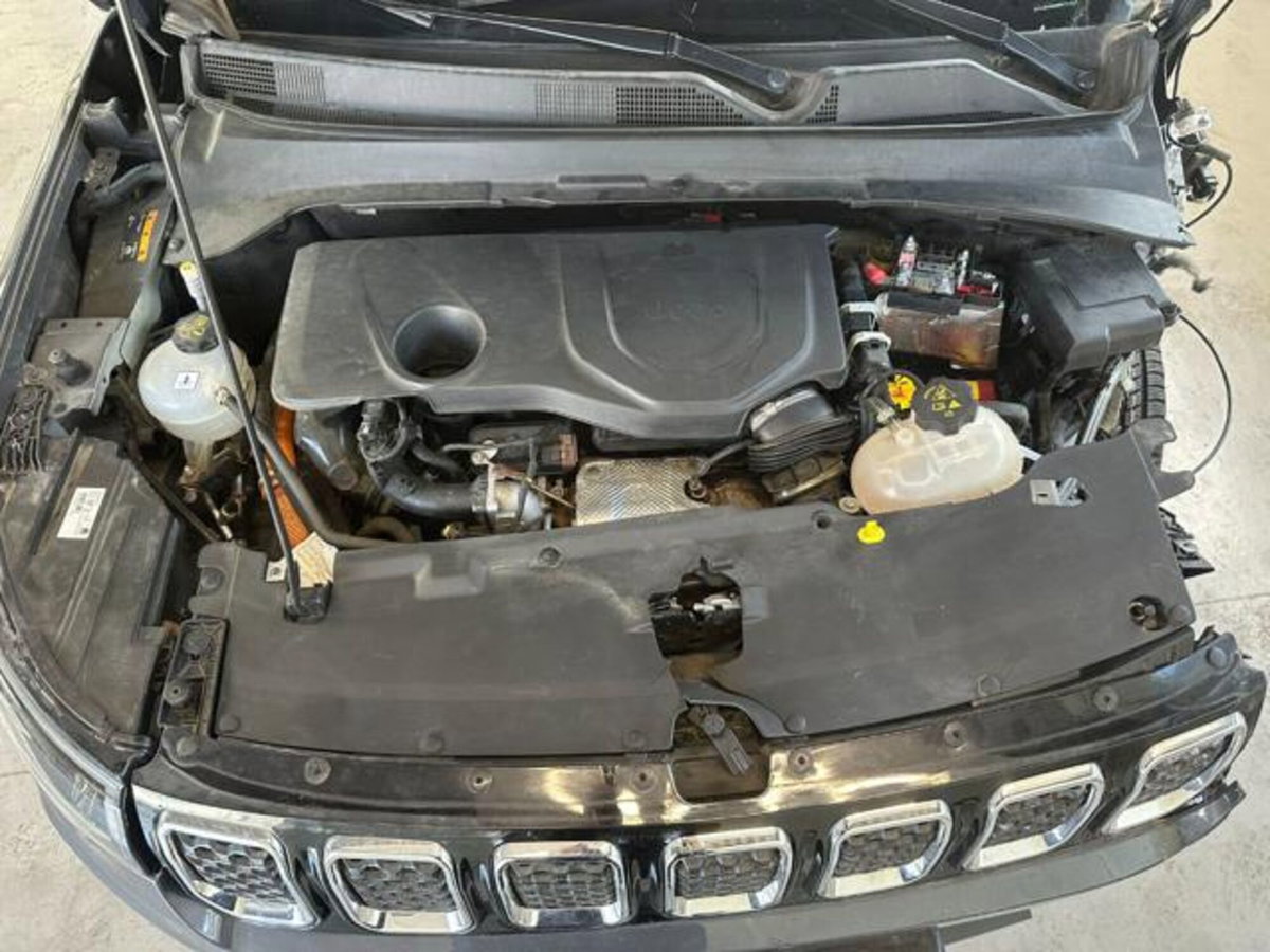 Jeep Compass 1.3 T4 190CV PHEV AT6 4xe Limited (9)
