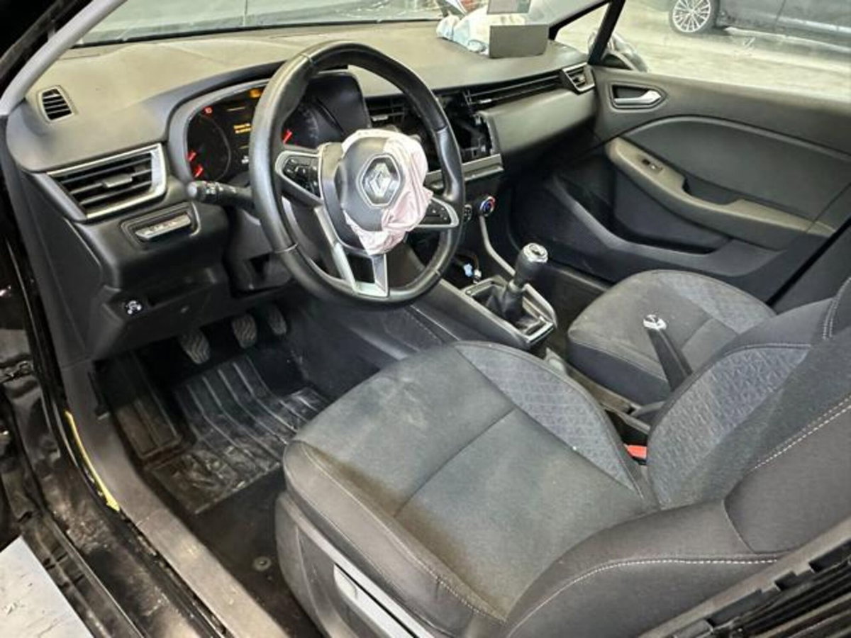 Renault Clio 1.0 tce Techno Gpl 100cv (12)