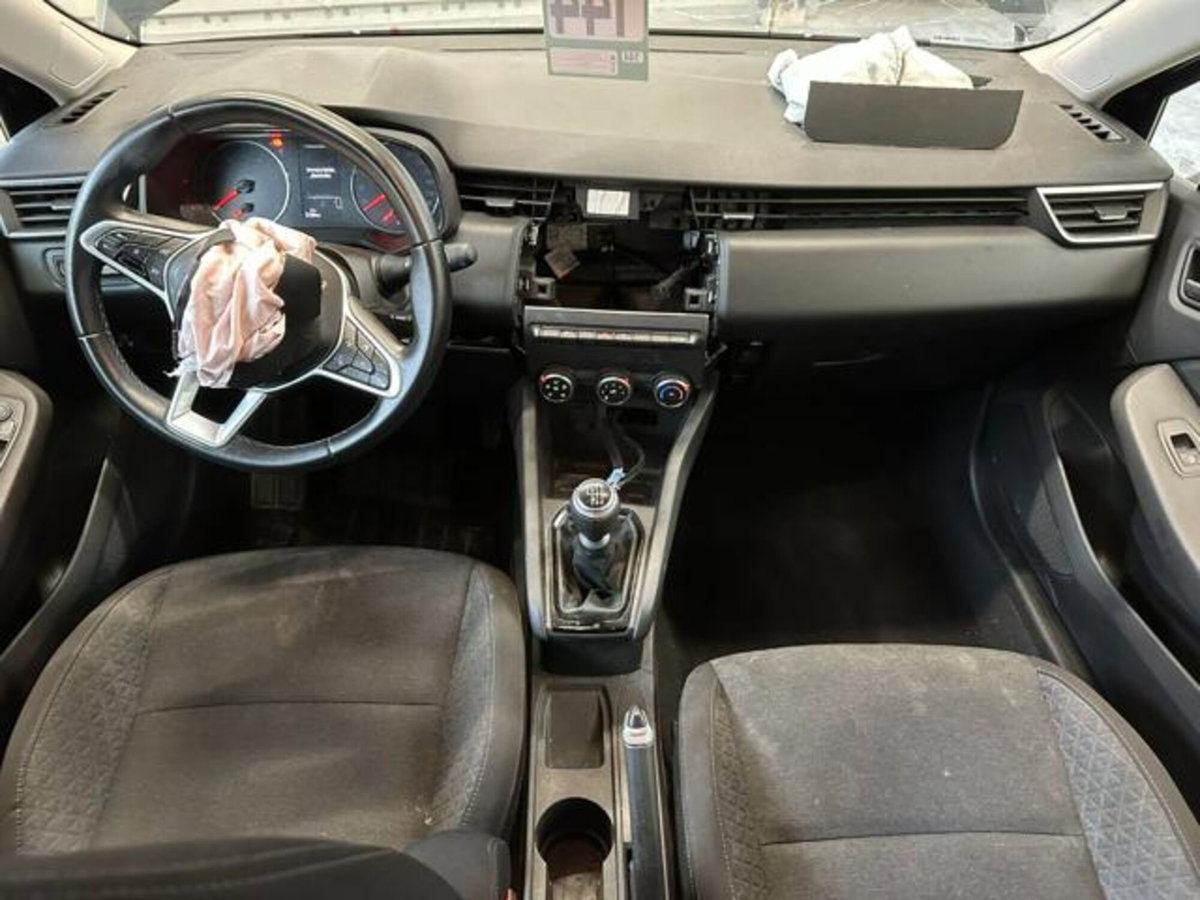 Renault Clio 1.0 tce Techno Gpl 100cv (13)