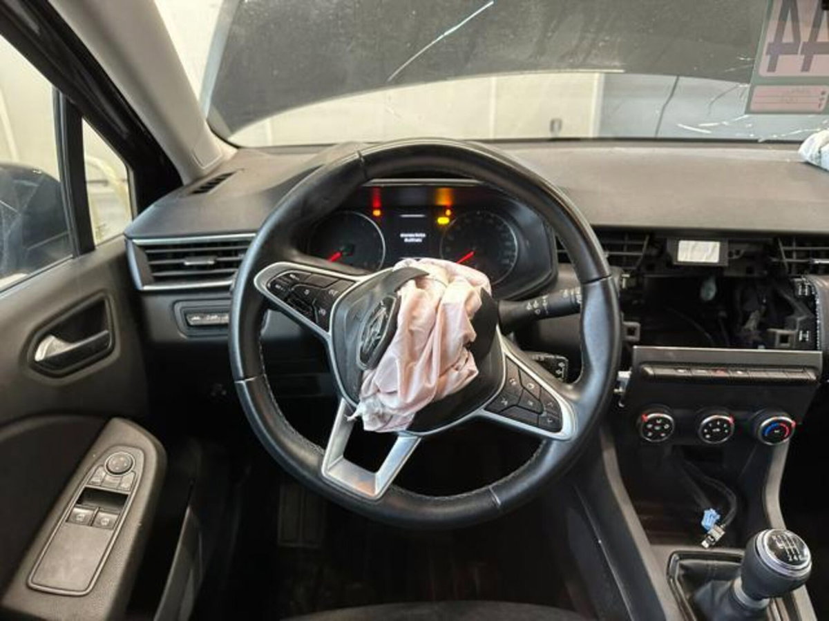 Renault Clio 1.0 tce Techno Gpl 100cv (14)