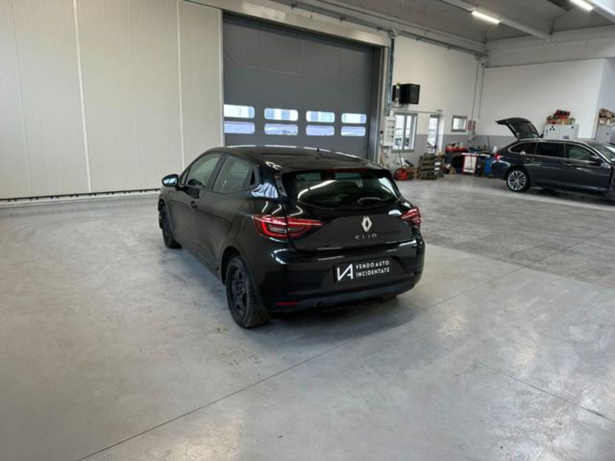 Renault Clio 1.0 tce Techno Gpl 100cv (5)