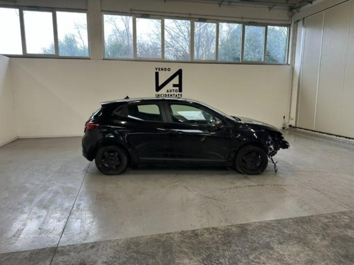 Renault Clio 1.0 tce Techno Gpl 100cv (8)