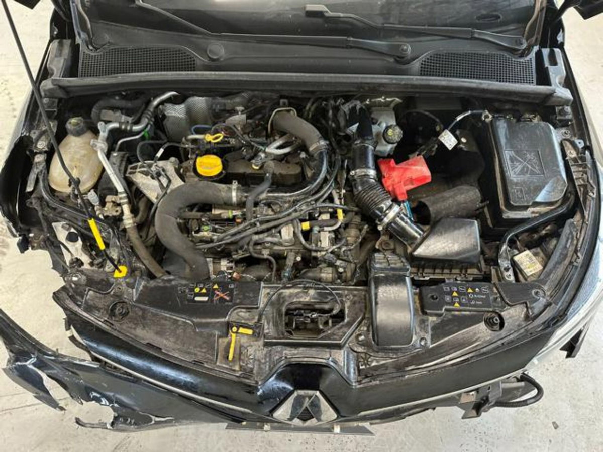 Renault Clio 1.0 tce Techno Gpl 100cv (9)