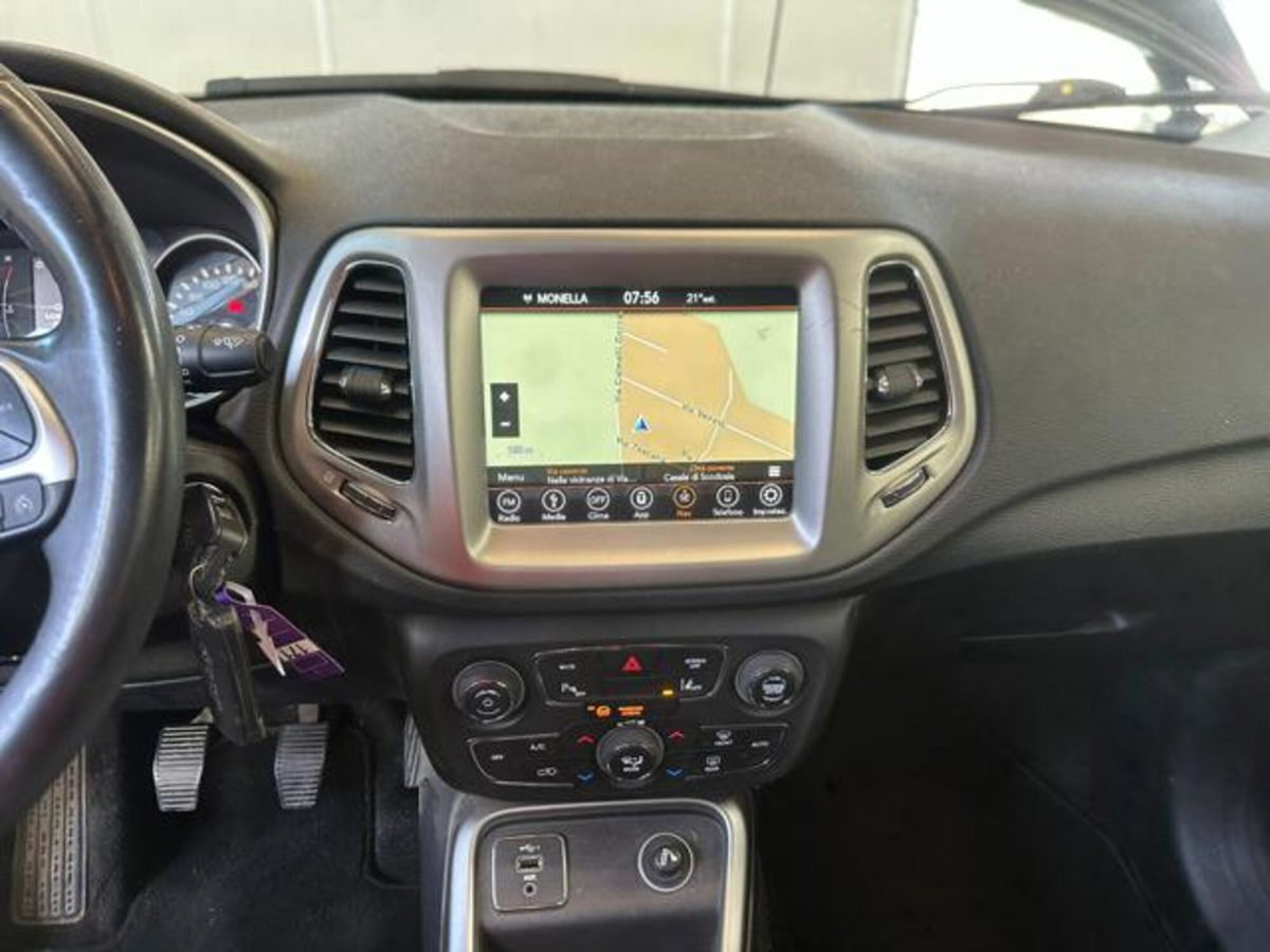 Jeep Compass 1.6 Multijet II 2WD Longitude (17)