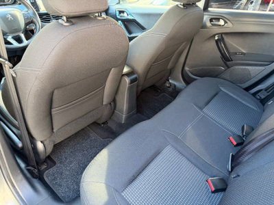Peugeot 208 82 5 porte Allure (7)