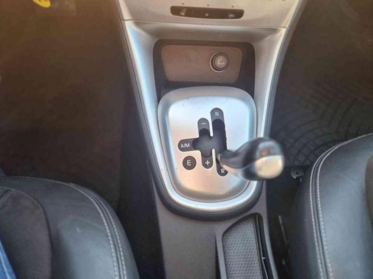 Lancia Delta 1.6 MJT DPF Oro (13)