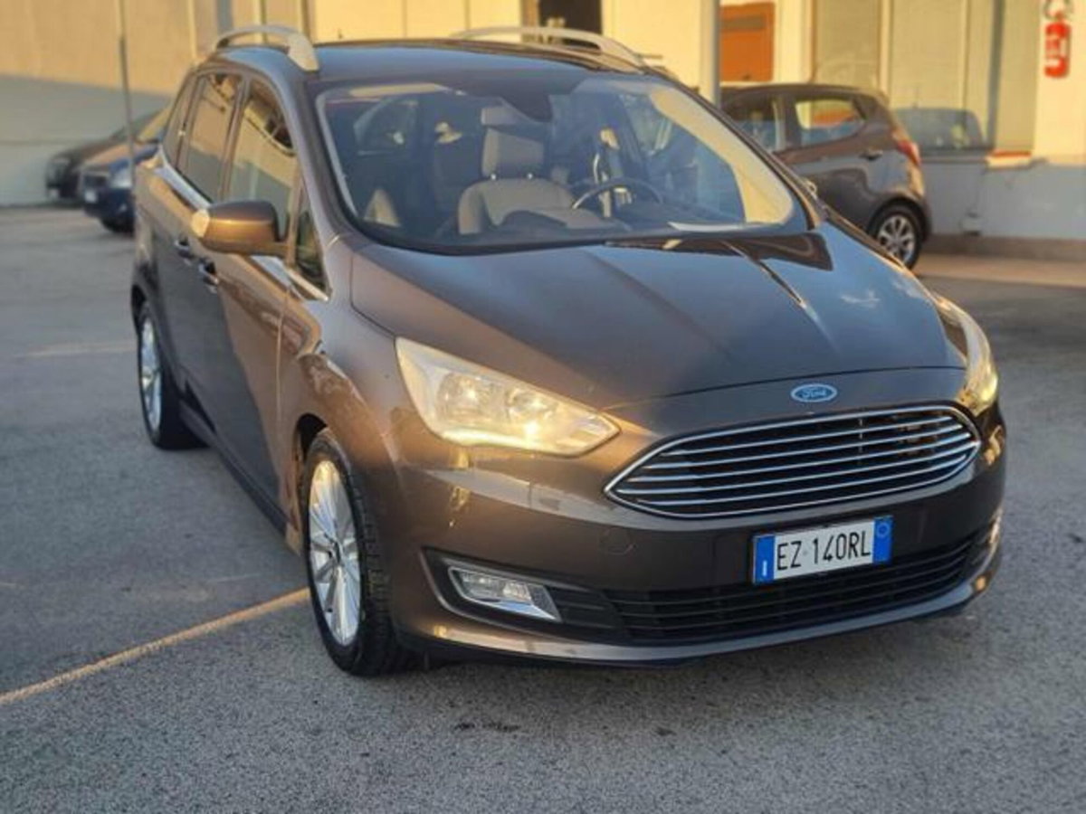 Ford C-Max 1.5 TDCi 120CV Powershift Start&Stop Titanium (2)