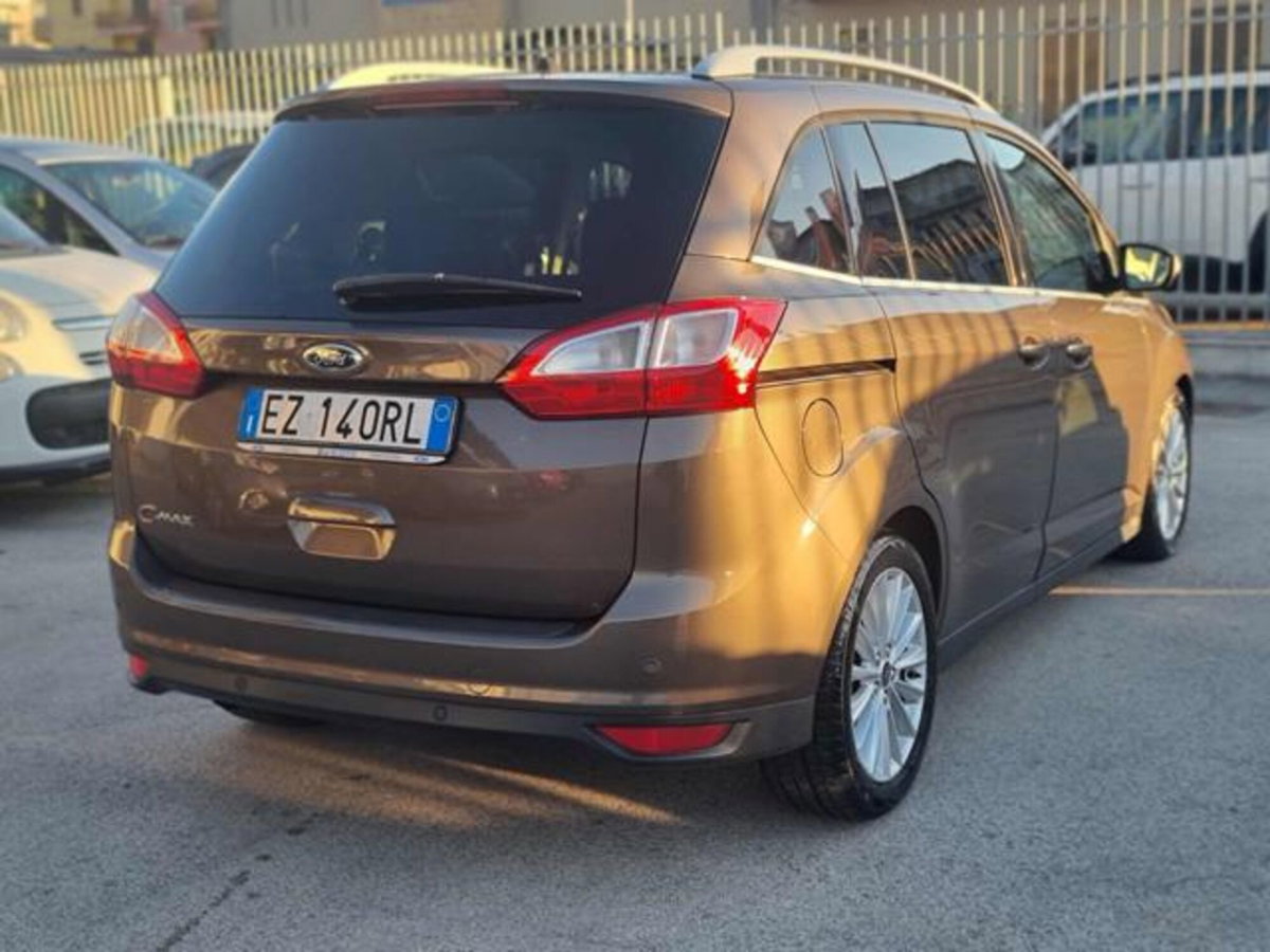 Ford C-Max 1.5 TDCi 120CV Powershift Start&Stop Titanium (4)