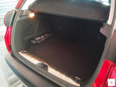 Peugeot 2008 BlueHDi 100 S&S Allure (5)
