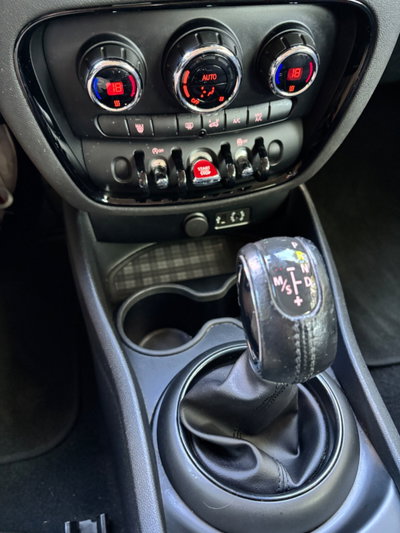 MINI Mini Clubman 2.0 Cooper D Hype Clubman (17)