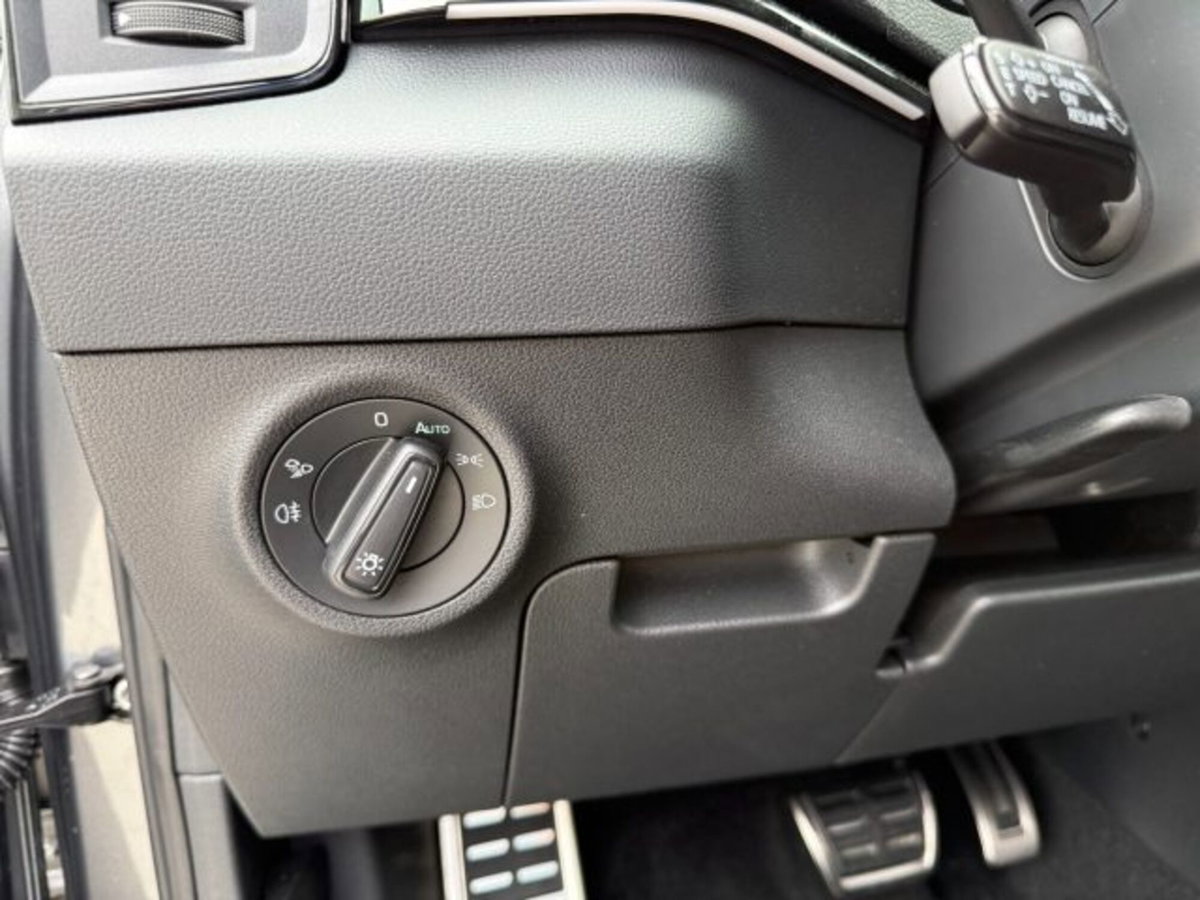 Skoda Karoq 1.5 tsi Sportline dsg (15)