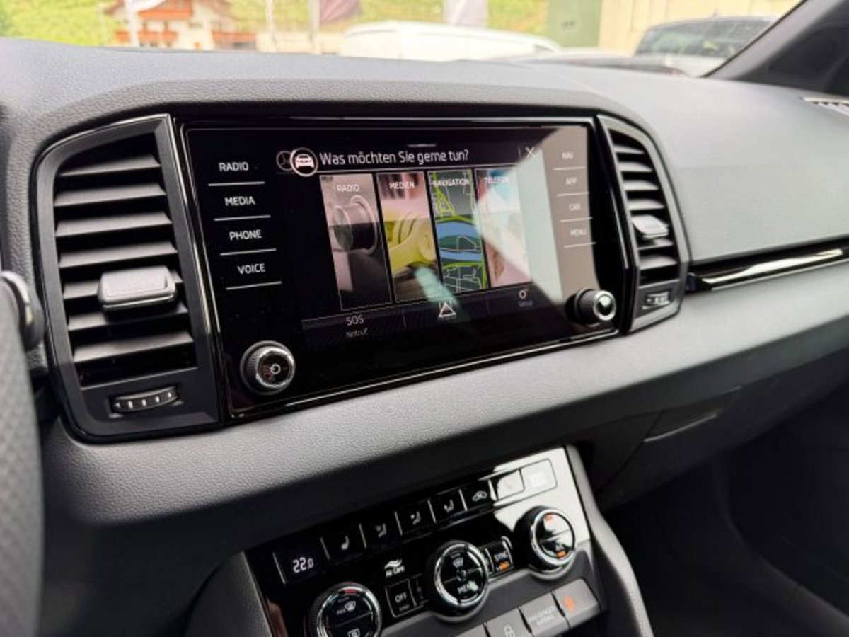 Skoda Karoq 1.5 tsi Sportline dsg (12)