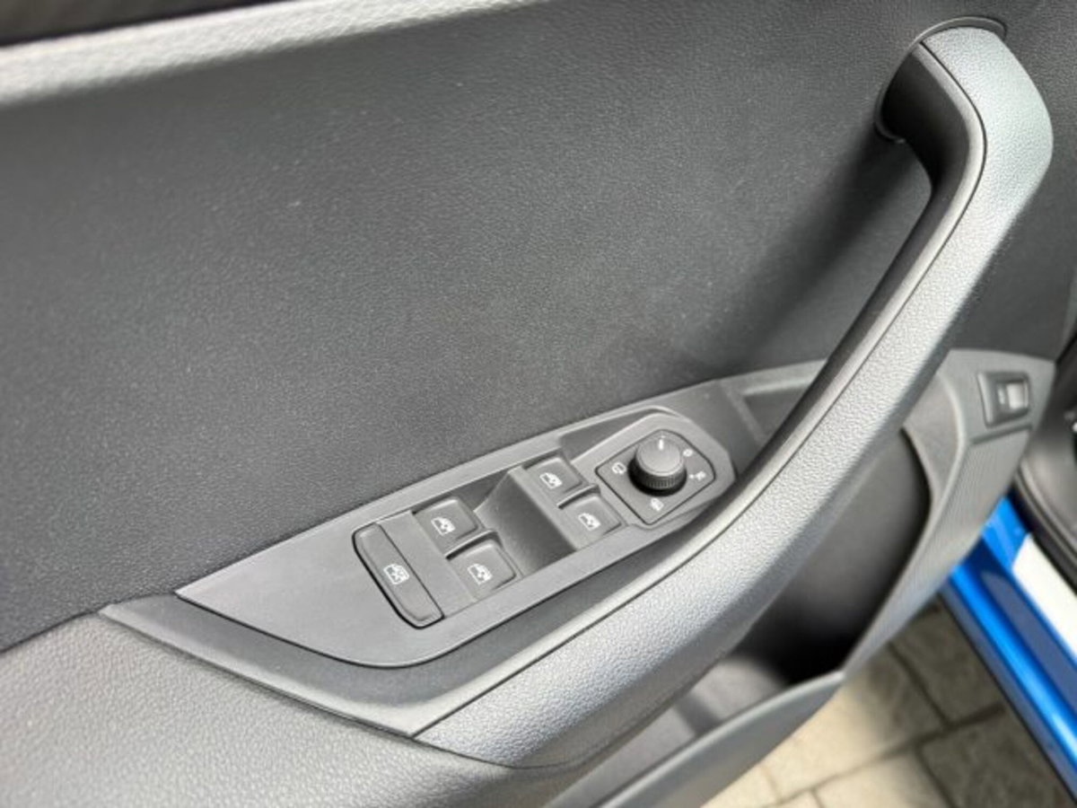 Skoda Karoq 1.5 tsi Sportline dsg (18)