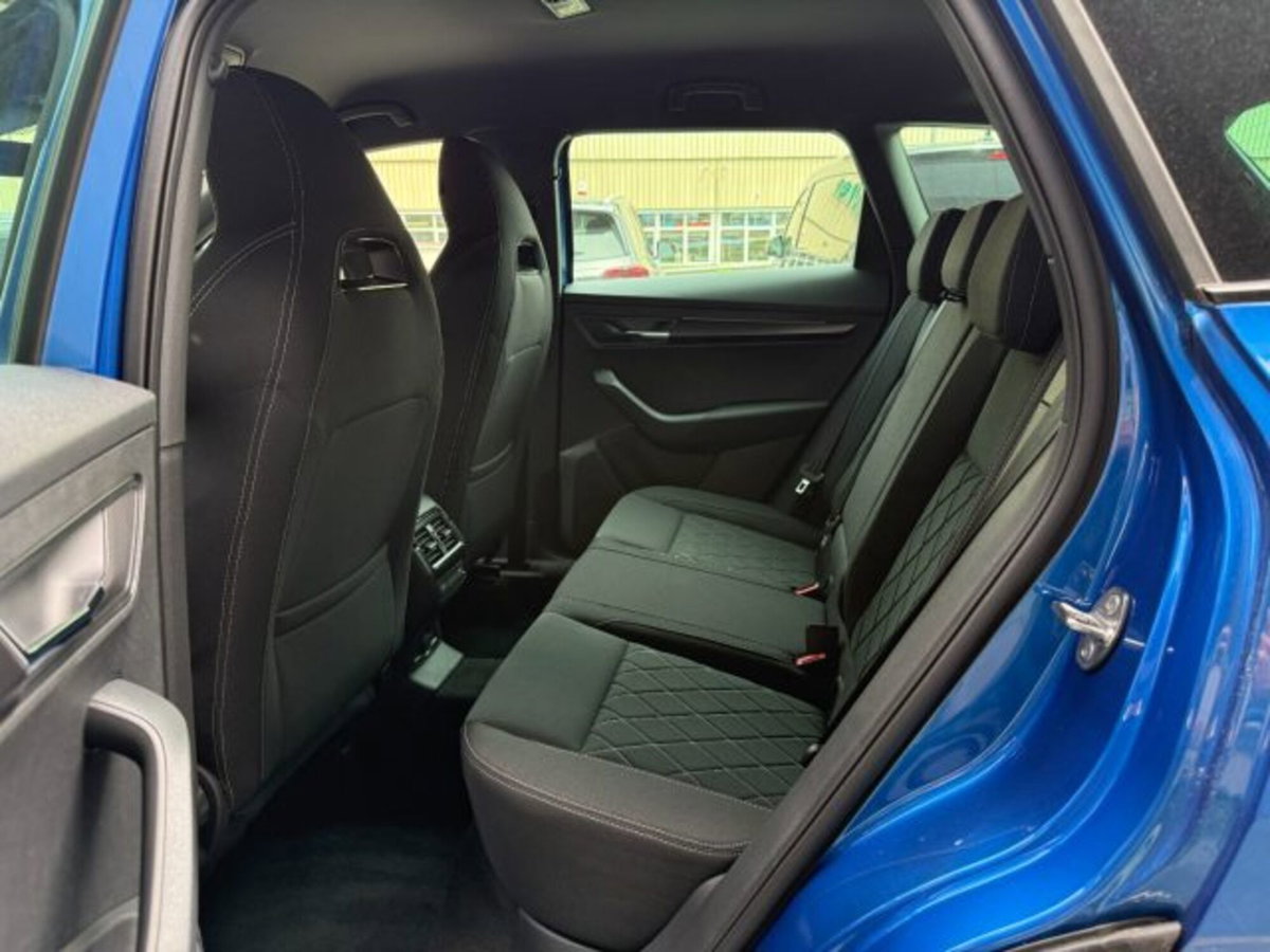 Skoda Karoq 1.5 tsi Sportline dsg (5)