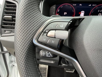 Skoda Karoq 1.5 tsi Sportline dsg (11)
