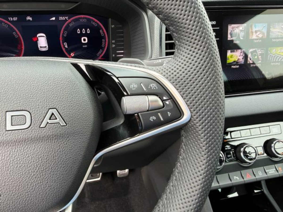 Skoda Karoq 1.5 tsi Sportline dsg (12)