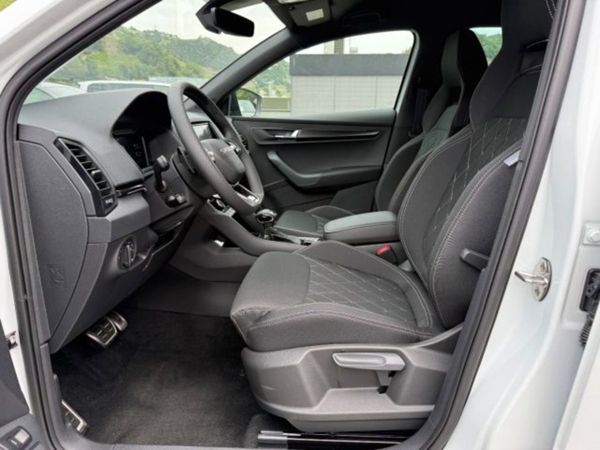 Skoda Karoq 1.5 tsi Sportline dsg (4)