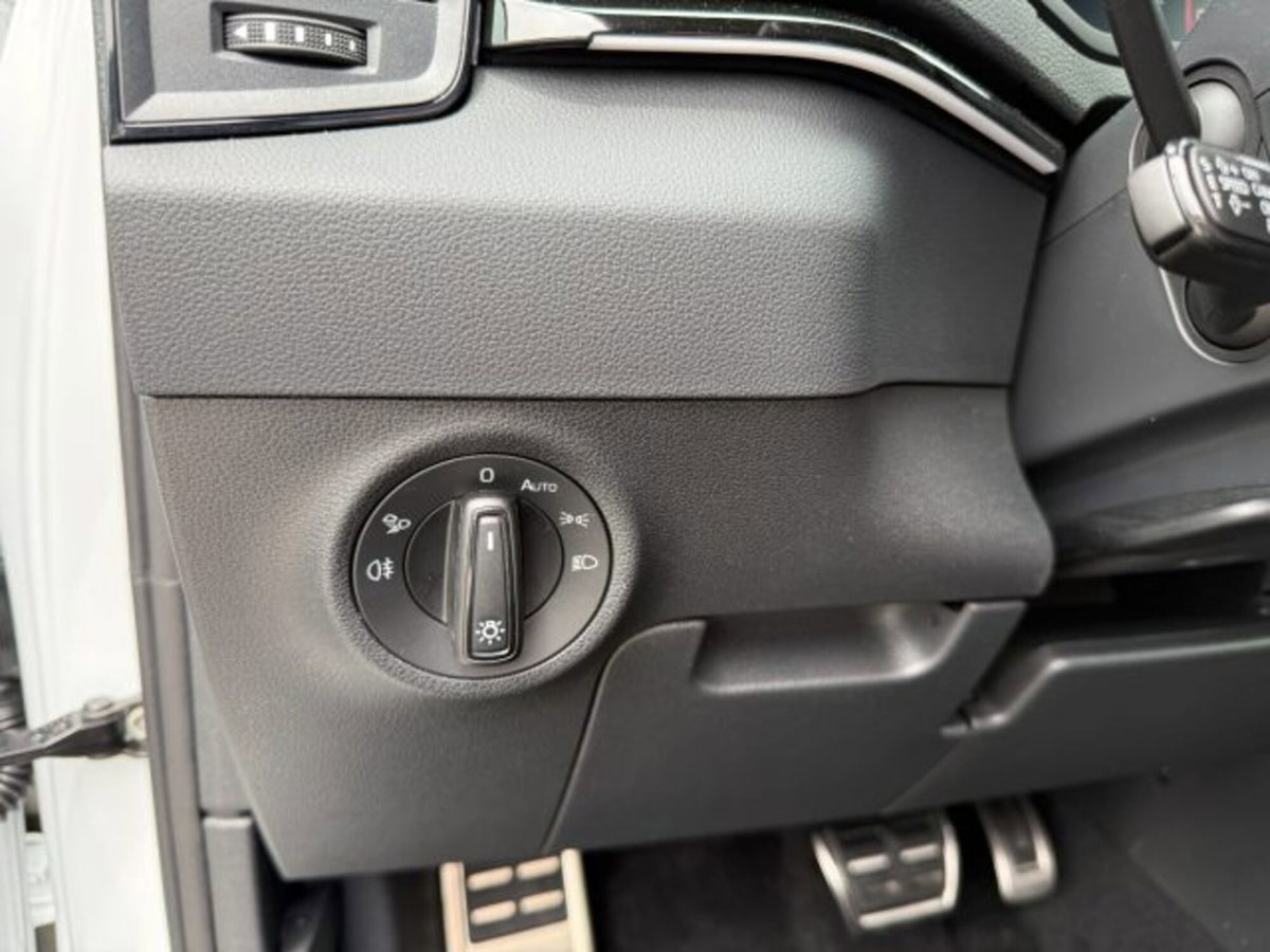 Skoda Karoq 1.5 tsi Sportline dsg (9)