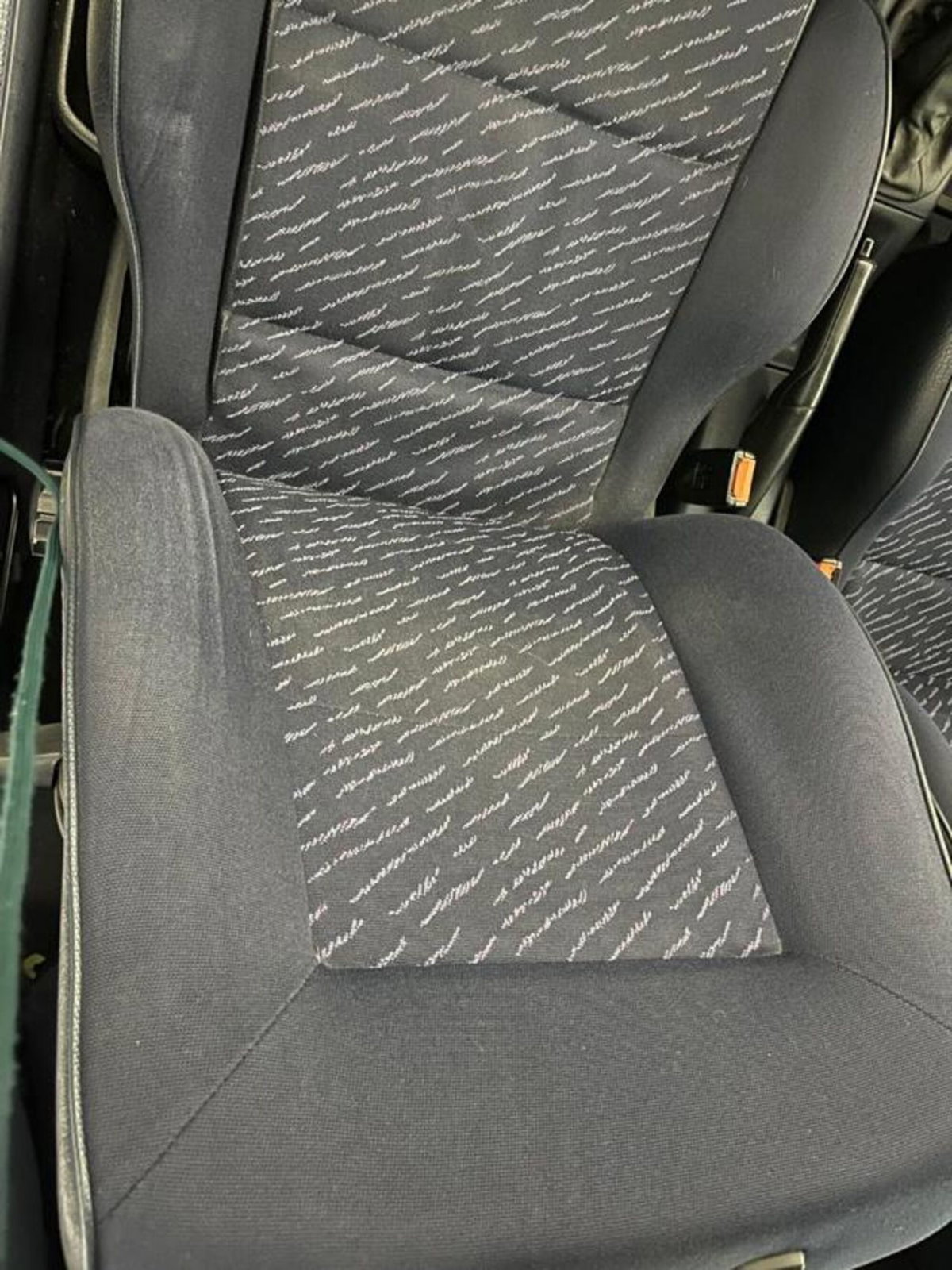 Volkswagen Golf 1.6 cat 5 porte (8)