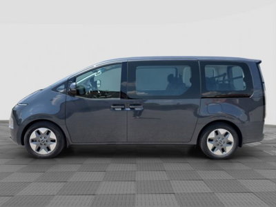 Hyundai Staria 2.2 awd auto (2)