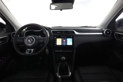 Mg ZS ZS 1.5 Luxury (3)