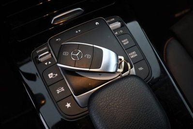 Mercedes-Benz Classe A 250 e Automatic EQ-Power Premium (14)