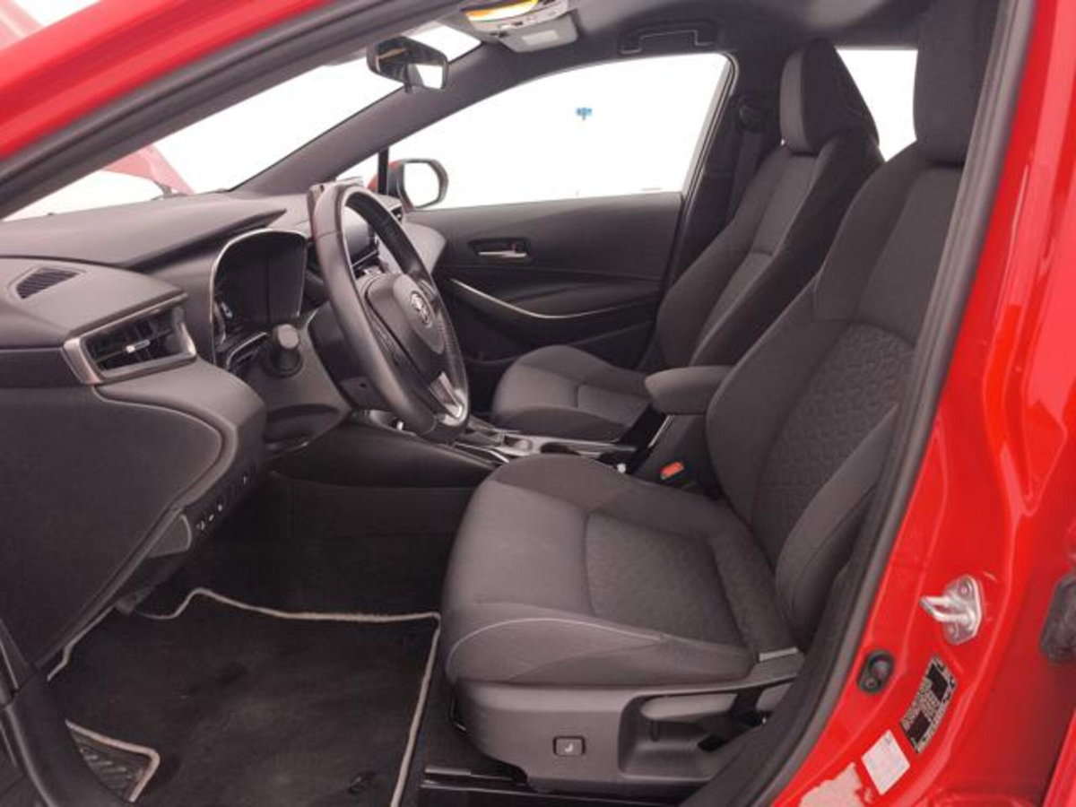 Toyota Corolla Touring Sports 1.8 Hybrid Business (11)