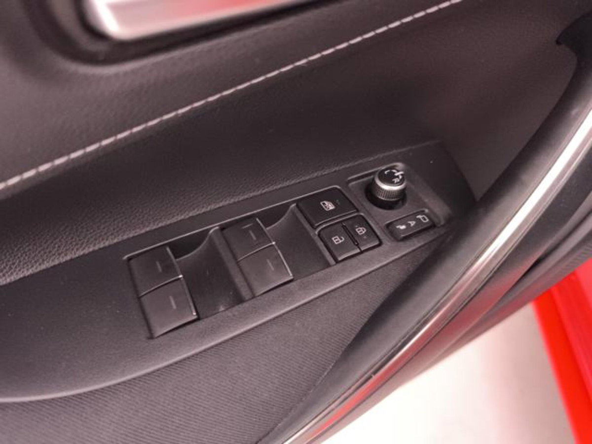 Toyota Corolla Touring Sports 1.8 Hybrid Business (19)