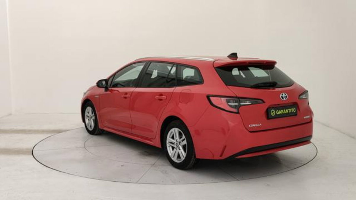 Toyota Corolla Touring Sports 1.8 Hybrid Business (3)
