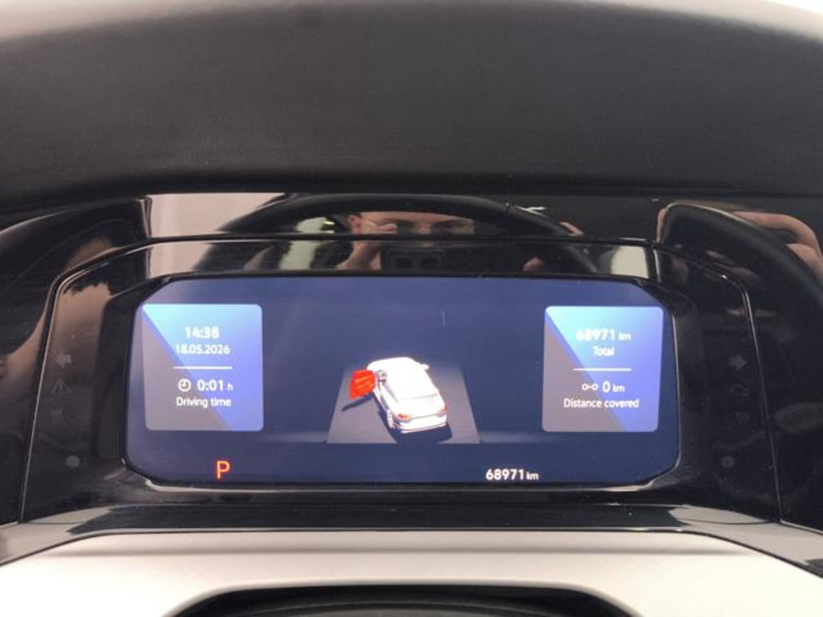 Volkswagen Golf Variant 2.0 tdi Life 150cv dsg (13)