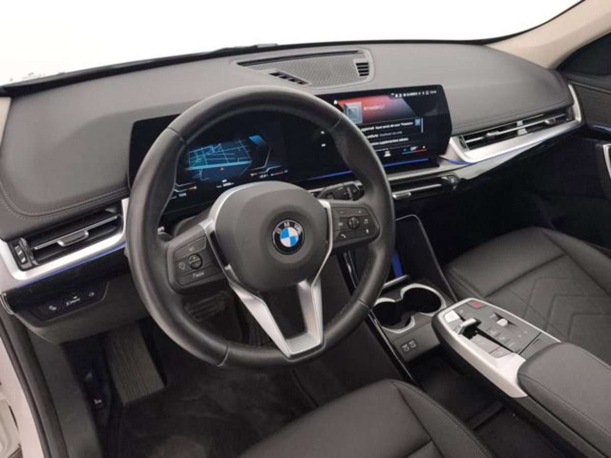 BMW X1 xdrive23d mhev 48V X-Line auto (10)
