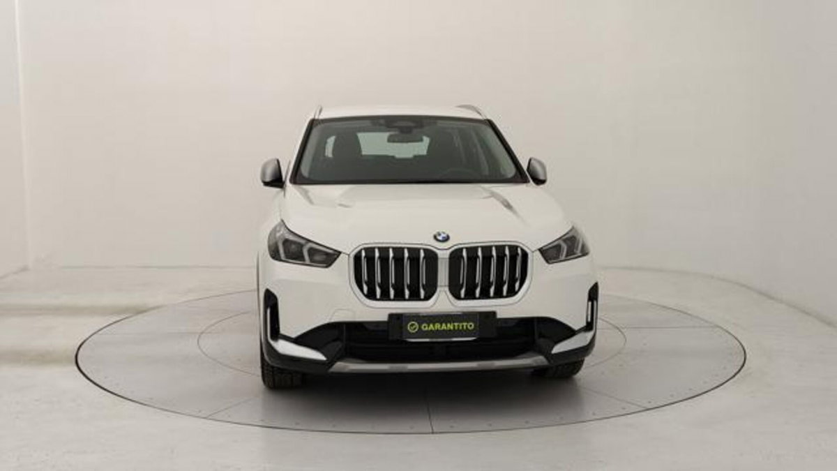BMW X1 xdrive23d mhev 48V X-Line auto (8)