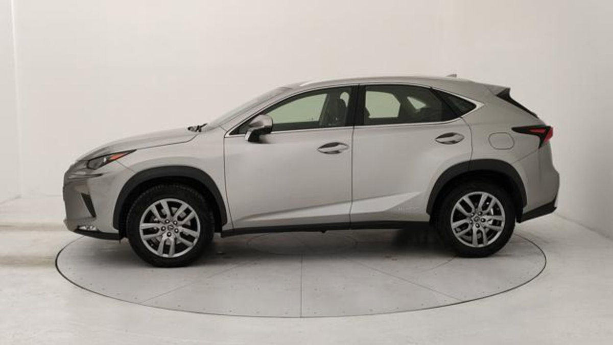 Lexus NX Hybrid 4WD Premium (2)