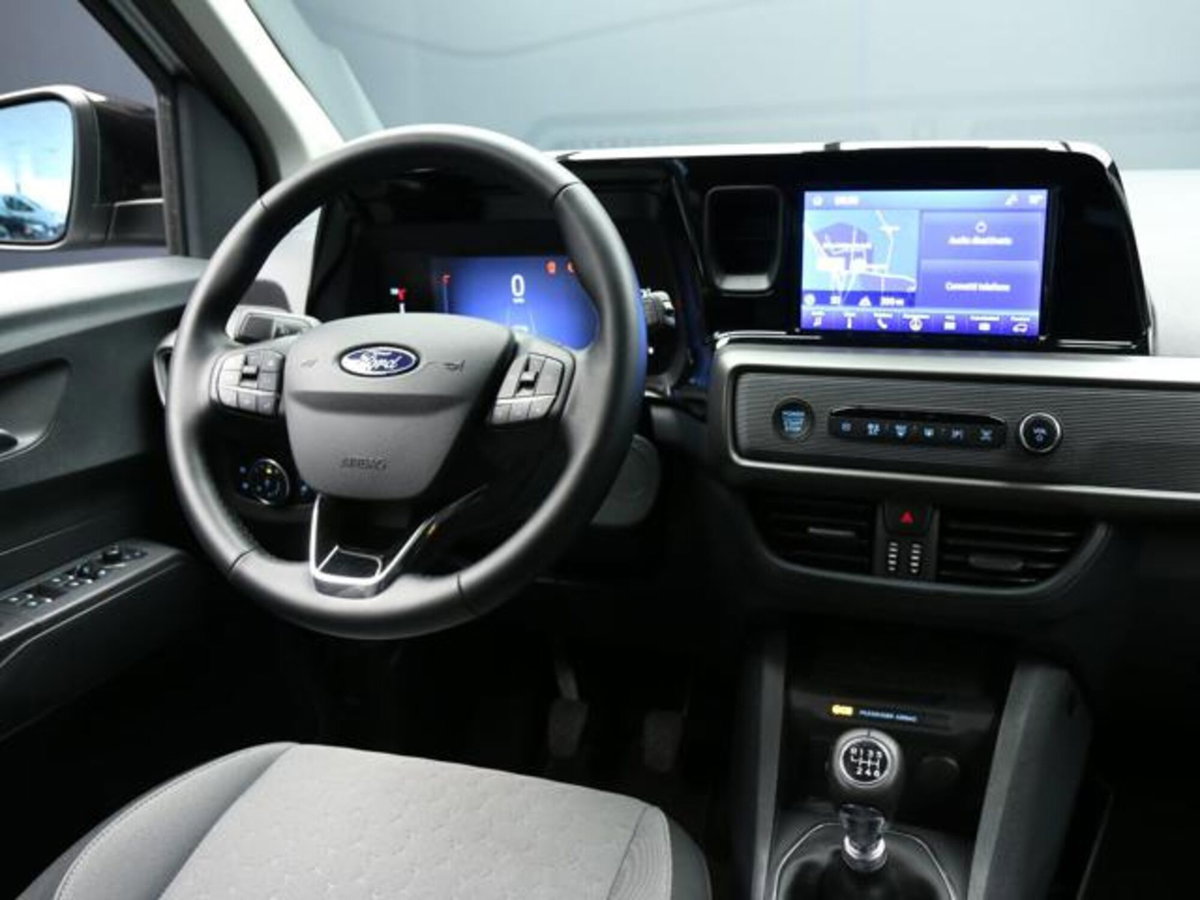 Ford Tourneo Courier 1.0 EcoBoost 100 CV Titanium (11)