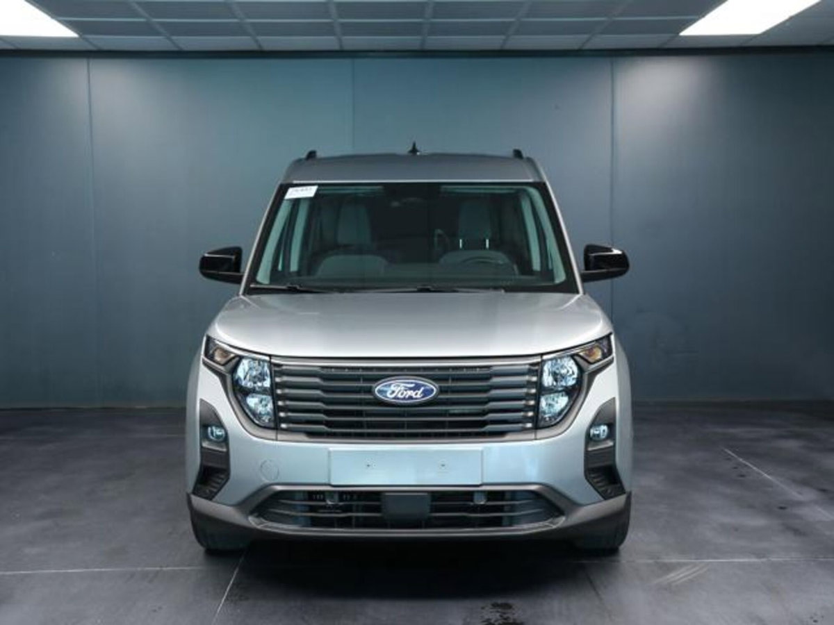 Ford Tourneo Courier 1.0 EcoBoost 100 CV Titanium (2)