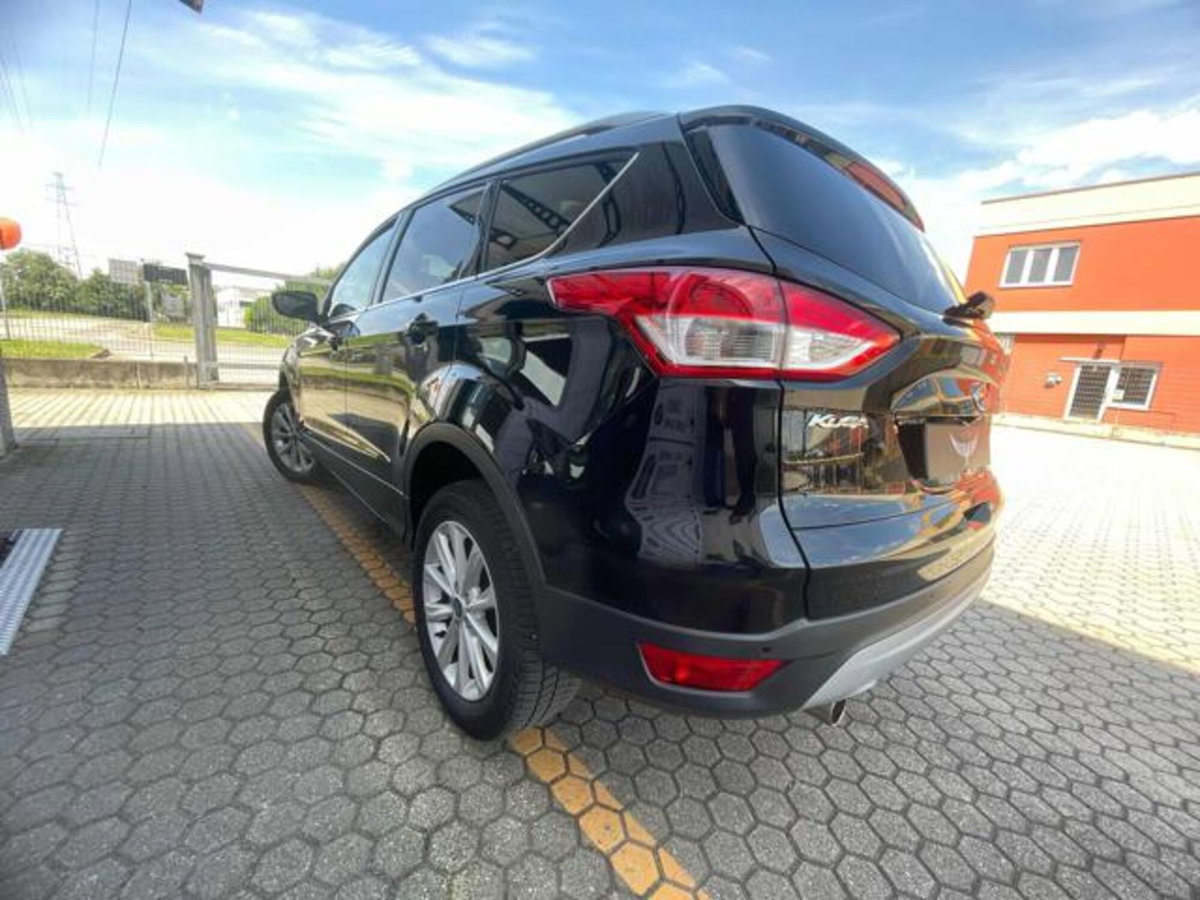 Ford Kuga 2.0 TDCI 150 CV S&S 4WD Titanium X (6)