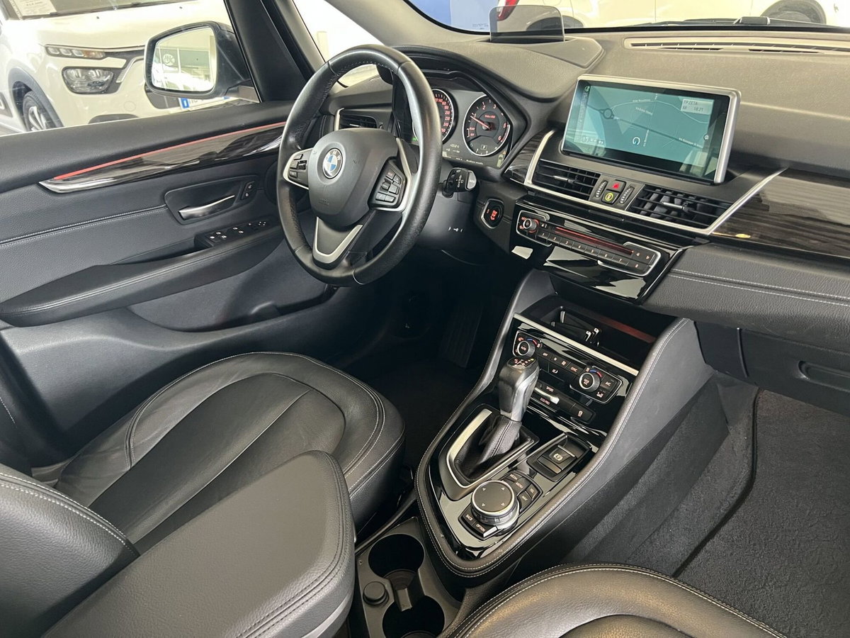 BMW Serie 2 Active Tourer 218d  Luxury auto (13)