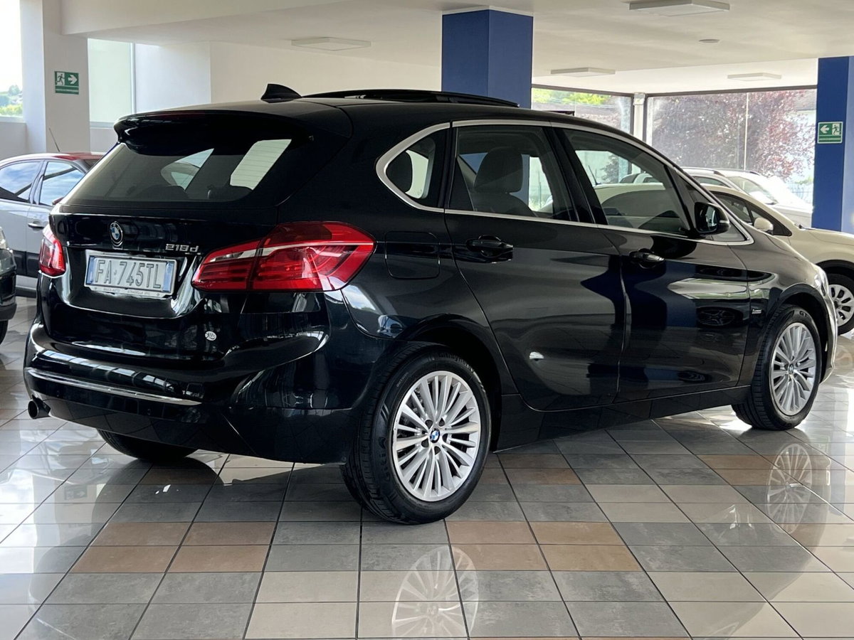 BMW Serie 2 Active Tourer 218d  Luxury auto (4)