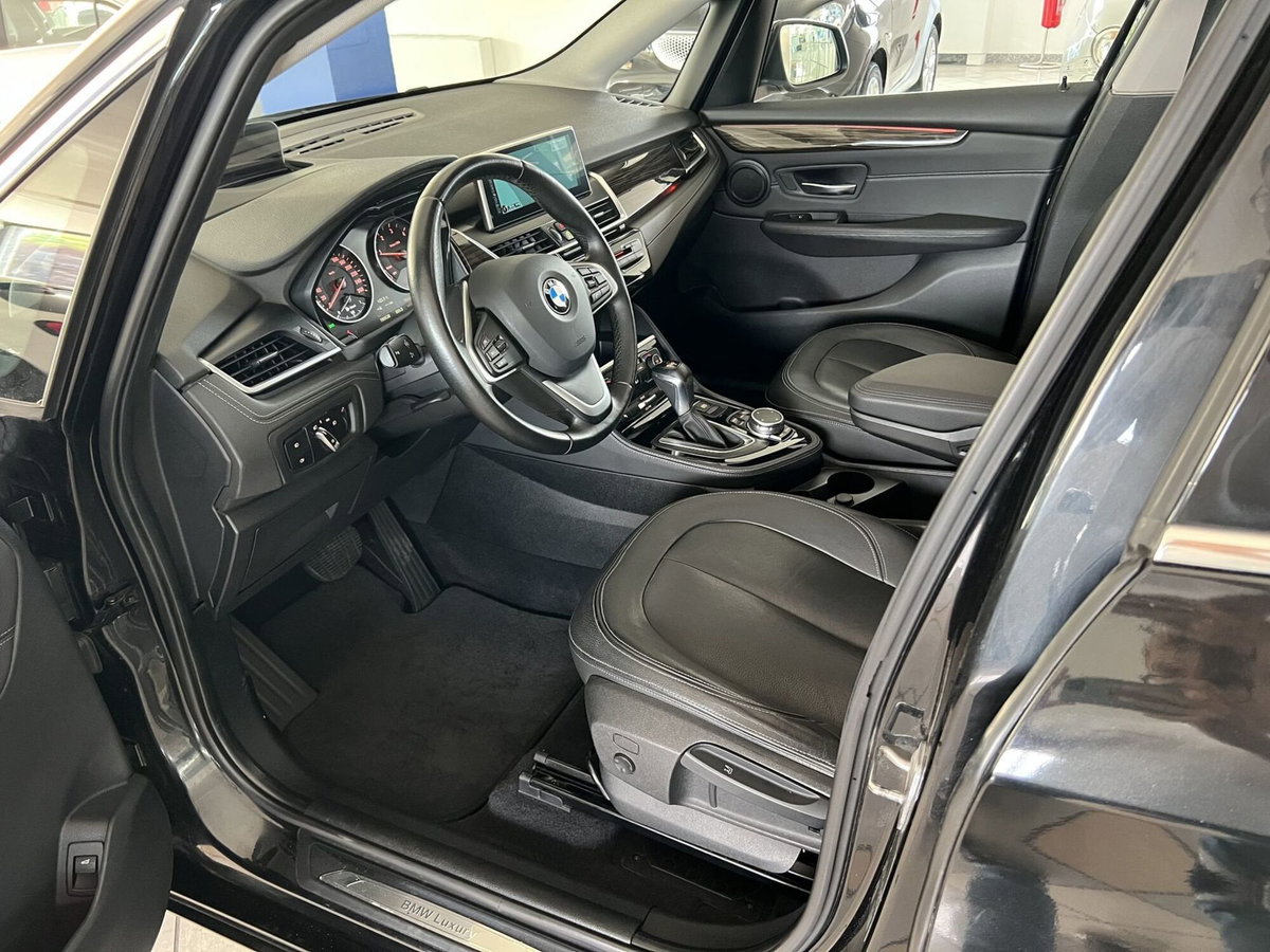BMW Serie 2 Active Tourer 218d  Luxury auto (5)