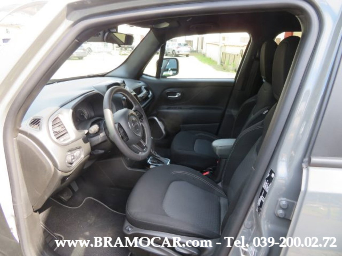 Jeep Renegade 1.3 T4 190CV PHEV 4xe AT6 80th Anniversary (14)