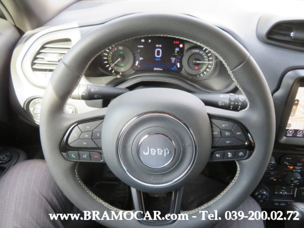 Jeep Renegade 1.3 T4 190CV PHEV 4xe AT6 80th Anniversary (18)
