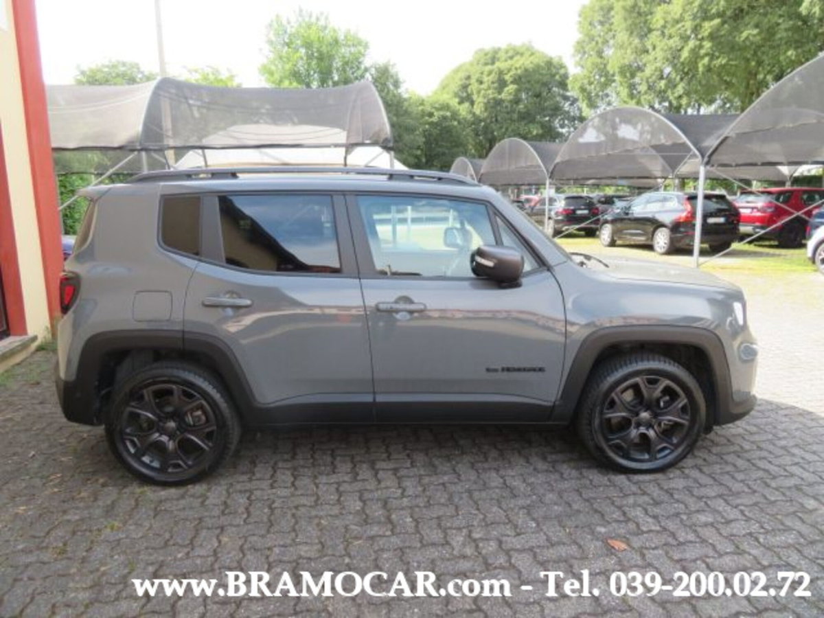 Jeep Renegade 1.3 T4 190CV PHEV 4xe AT6 80th Anniversary (5)