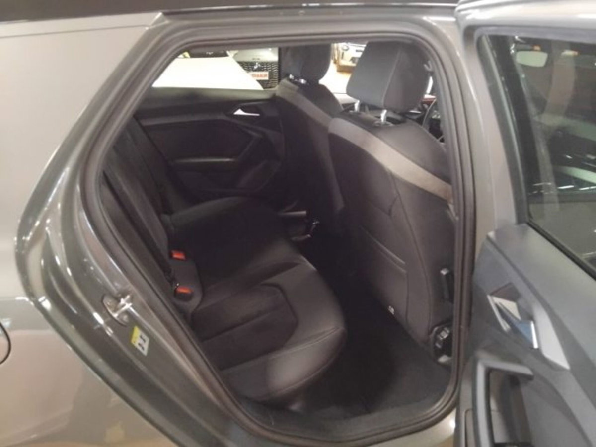 Audi A1 Sportback 40 TFSI S tronic Identity Black (11)