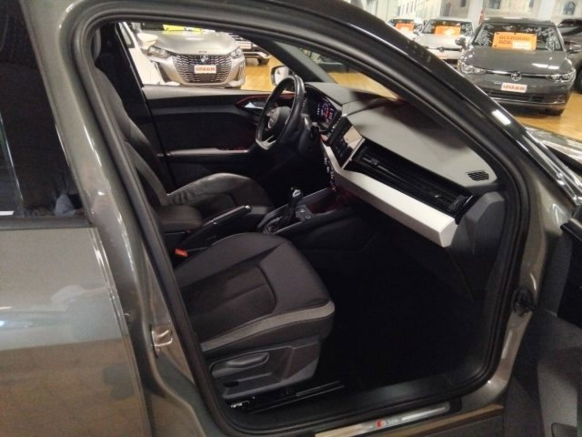 Audi A1 Sportback 40 TFSI S tronic Identity Black (13)