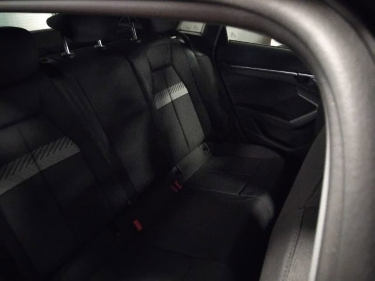 Audi A3 Sportback 35 TDI S tronic S line edition (12)