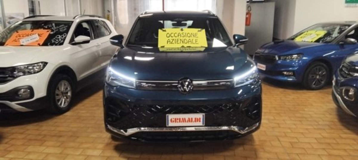 Volkswagen Tiguan Allspace 2.0 tdi R-Line 150cv dsg (3)