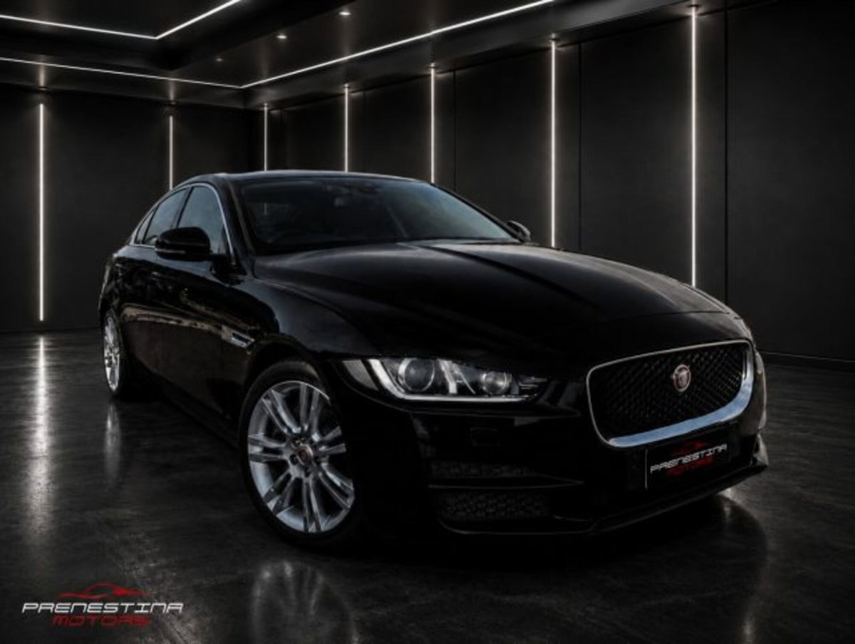 Jaguar XE 2.0 D Turbo 180CV aut. Prestige (2)