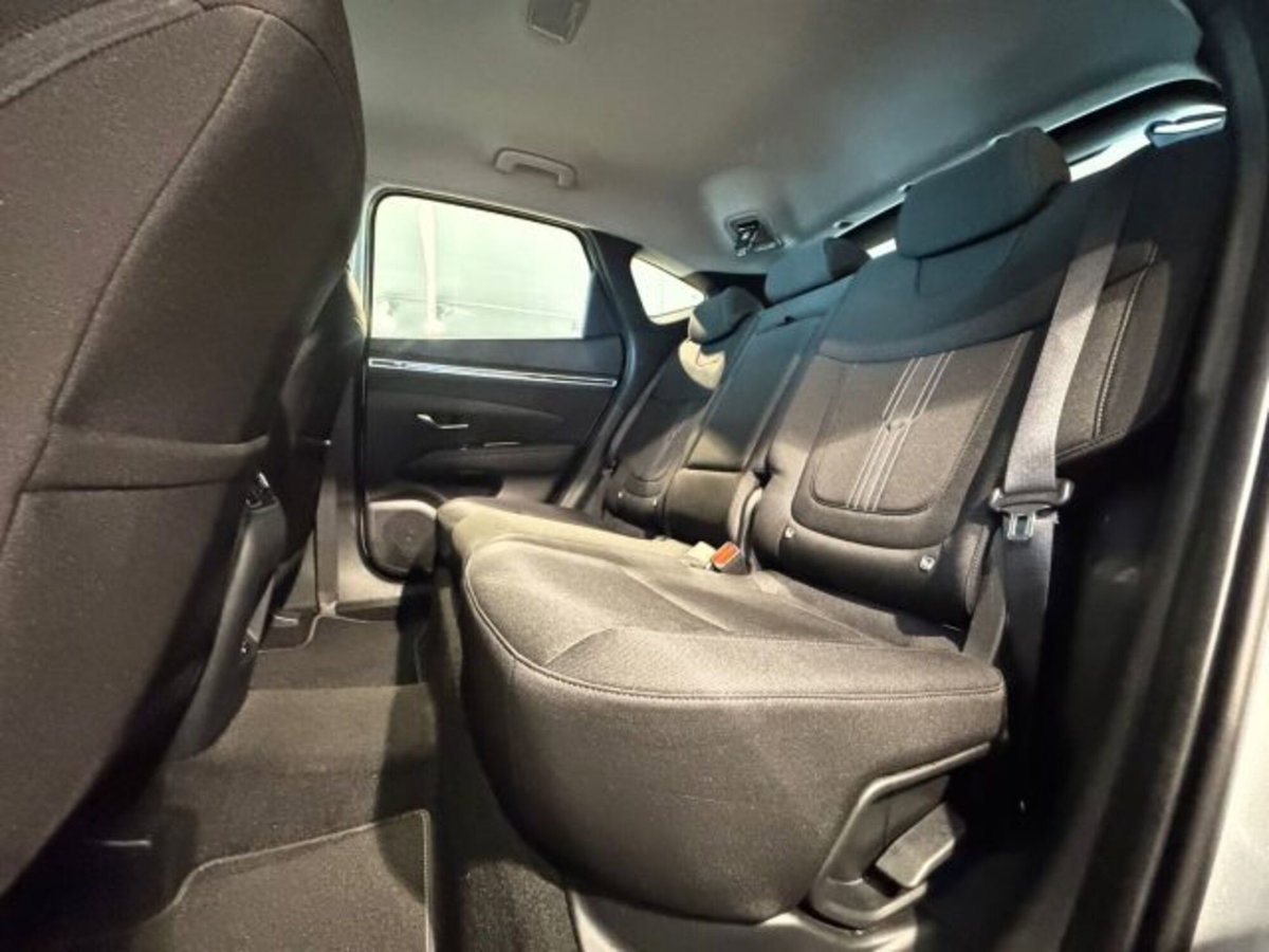 Hyundai Tucson 1.6 crdi 48V Xline 2wd dct (17)