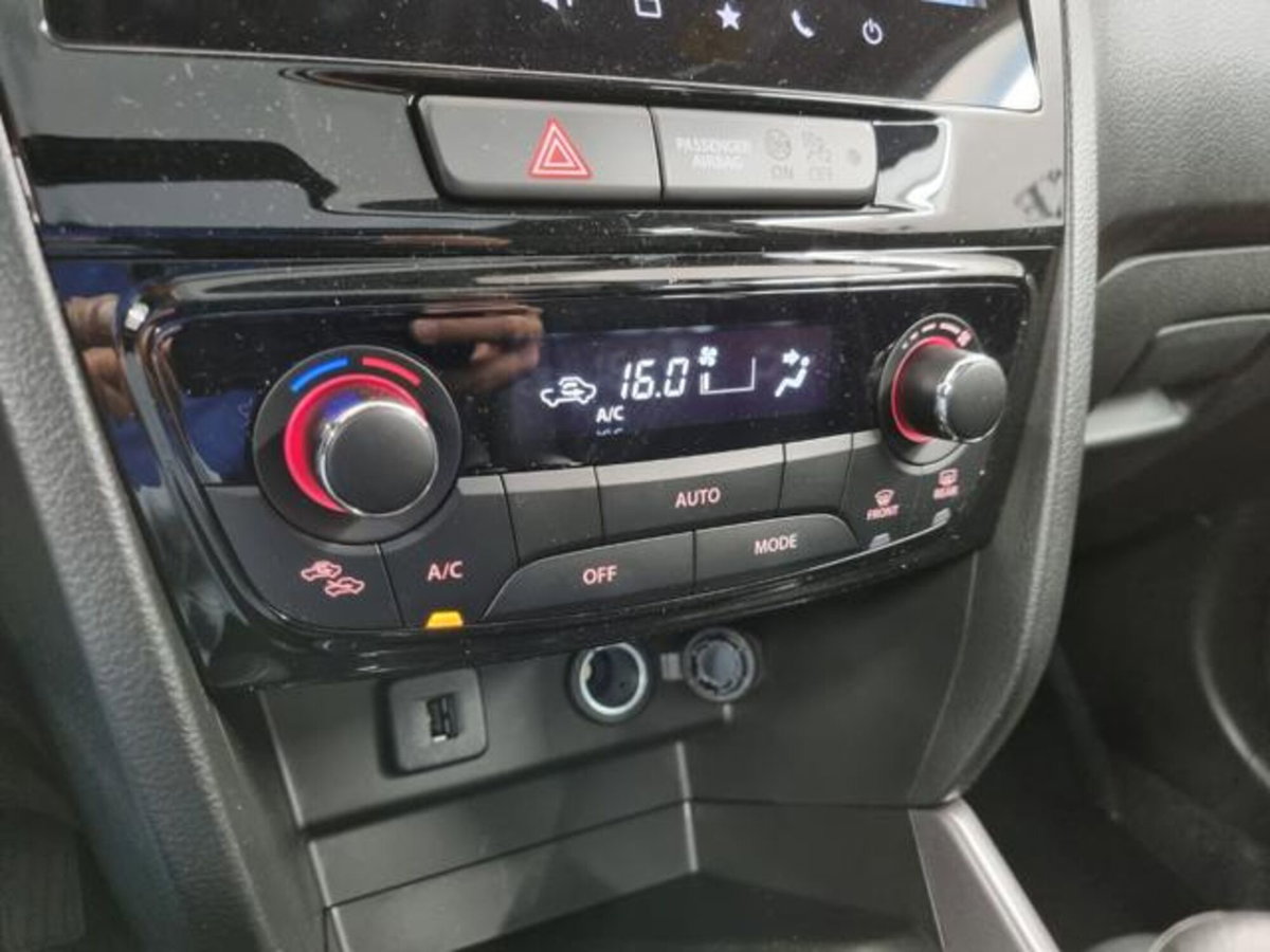 Suzuki Vitara 1.4h Starview 4wd allgrip 110cv at (13)