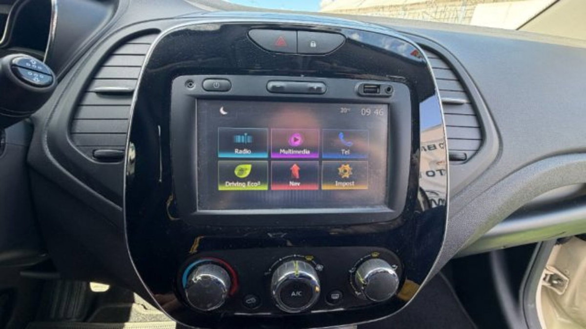 Renault Captur dCi 8V 110 CV Start&Stop Energy Iconic (8)